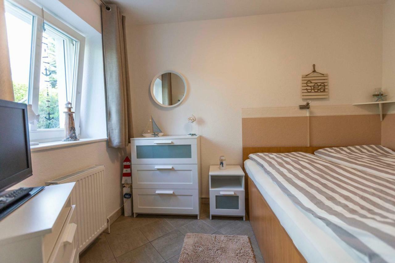 Ferienwohnung Kleine Krabbe Kuehlungsborn Room photo